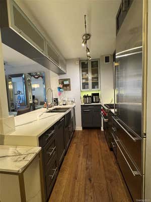 2 beds, 2 baths, 984 sqft, $7,500, Unit 11F