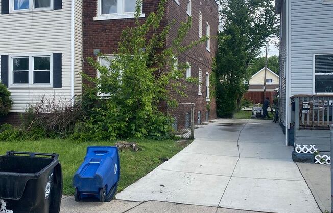 3550 Seymour Ave.