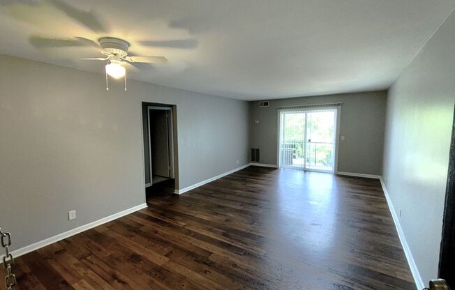 1 bed, 1 bath, 825 sqft, $1,099