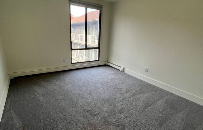 2 beds, 1.5 baths, 950 sqft, $1,545, Unit 335W