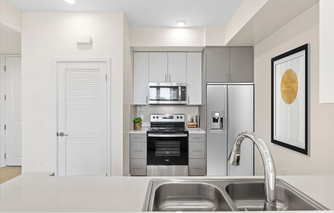 1 bed, 1 bath, 586 sqft, $2,445, Unit 415