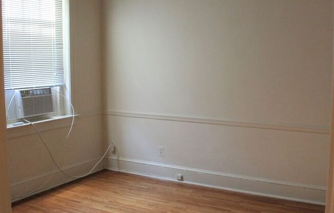 Studio, 1 bath, 392 sqft, $1,575, Unit 906 #203