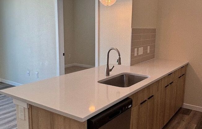 2 beds, 2 baths, 720 sqft, $1,799, Unit 820 #308