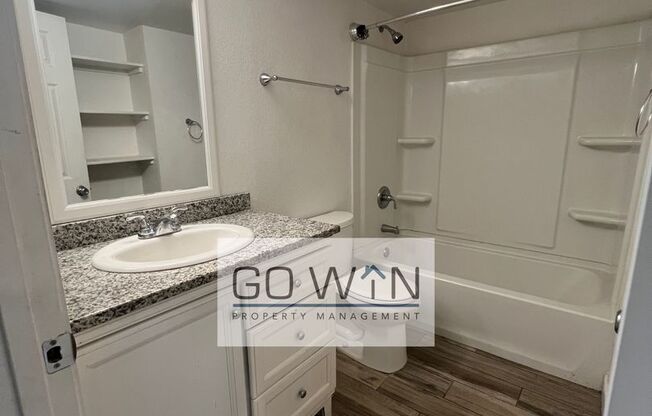 1727 W Mountain View Rd