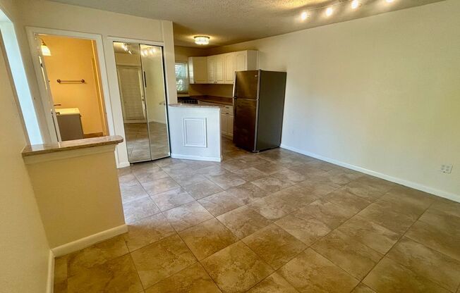 Studio, 1 bath, 350 sqft, $1,350, Unit 1102#L5