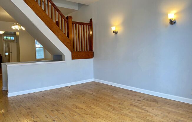 Gorgeous 2 Bedroom Townhome ~ Locust Point