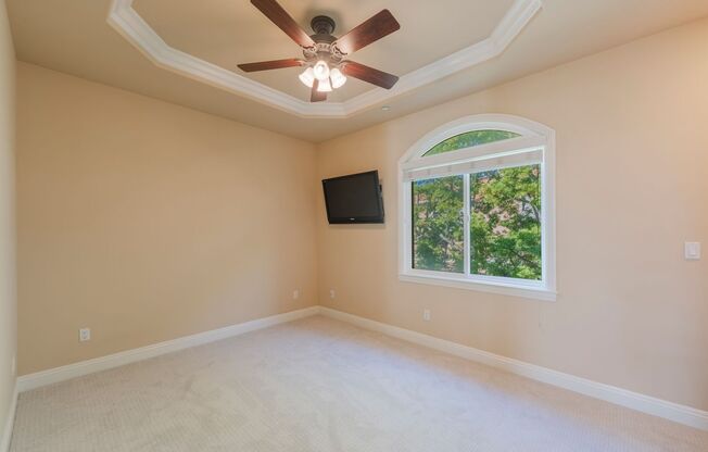 4 beds, 4 baths, $6,500, Unit #B