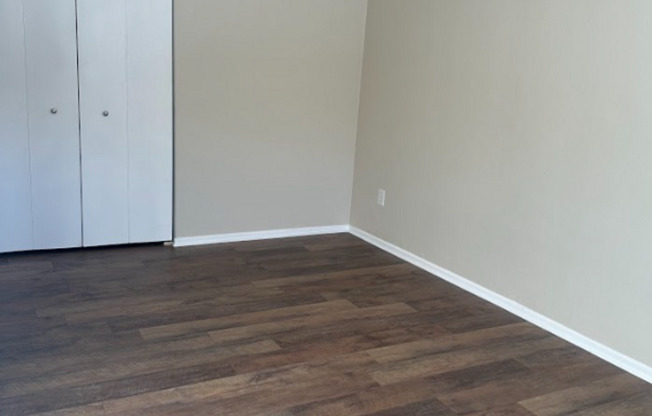 1 bed, 1 bath, 650 sqft, $1,265, Unit 1650-9