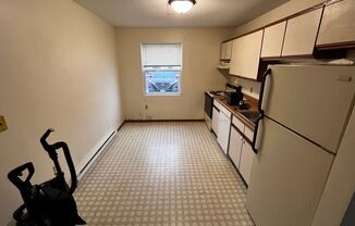 2 beds, 1 bath, $875, Unit Unit 1