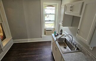 1 bed, 1 bath, $650