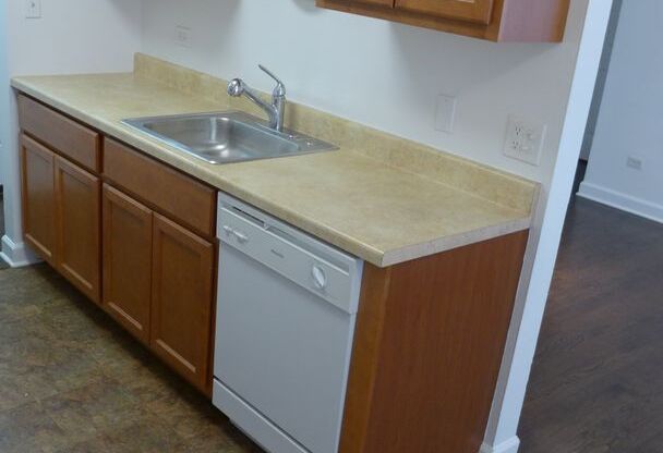 1 bed, 1 bath, 650 sqft, $1,595, Unit 3B