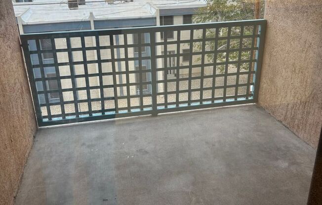 2 beds, 1 bath, 861 sqft, $970, Unit 54