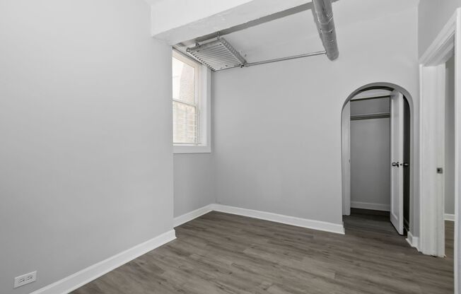 2 beds, 1 bath, 875 sqft, $2,400, Unit GARDEN