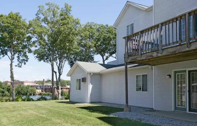 Rivers Edge Apartments