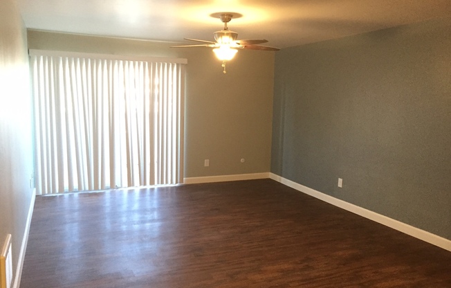 1 bed, 1 bath, 612 sqft, $2,745, Unit B07