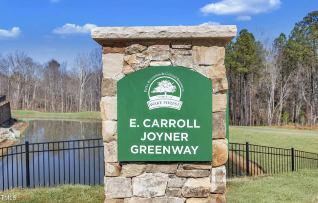 372 NATSAM WOODS WAY