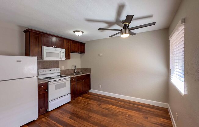 2707 Highland Ave