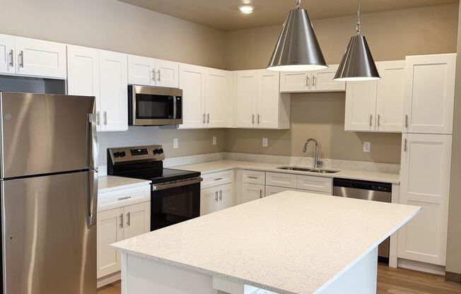 3 beds, 2 baths, 1,478 sqft, $1,935, Unit 216