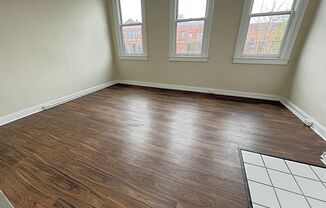Studio, 1 bath, 330 sqft, $995, Unit 3F