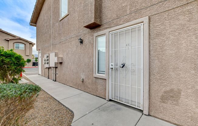 3 beds, 2 baths, 1,144 sqft, $1,955.5, Unit 452 Hunter Dr Unit 1