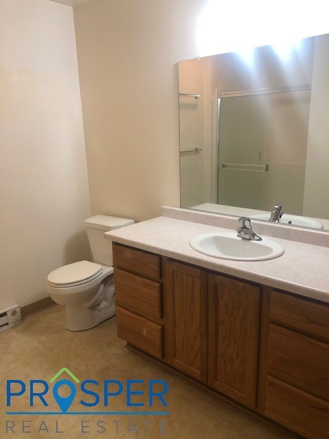 3 beds, 2 baths, 1,200 sqft, $1,375, Unit TE218X-107