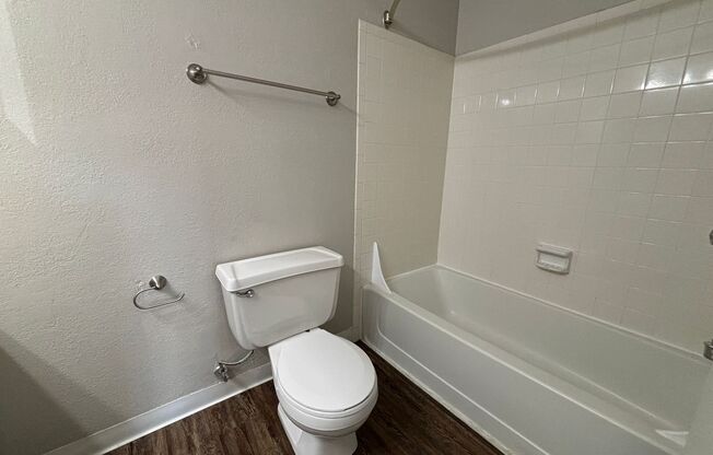 1 bed, 1 bath, 652 sqft, $1,195, Unit #1203