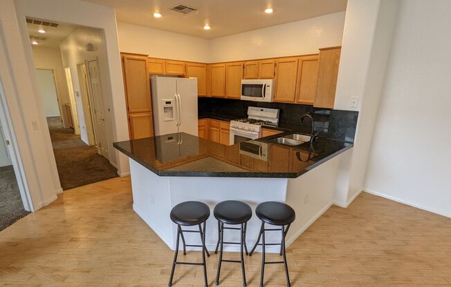 3 beds, 2 baths, $1,650, Unit # 203