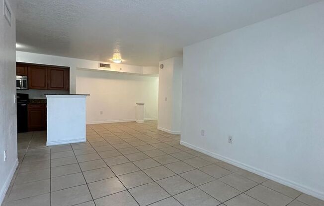 3 beds, 2 baths, 1,155 sqft, $3,150, Unit 13770-106