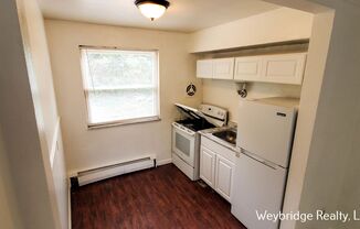 1 bed, 1 bath, $700, Unit Rosemont 1260 #3