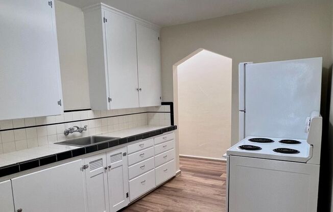 1 bed, 1 bath, 525 sqft, $1,050, Unit C-02