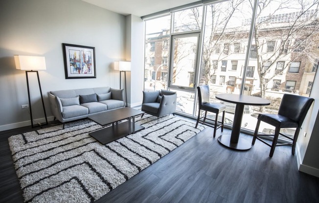 The Montrose Apartments Uptown Chicago Apartments