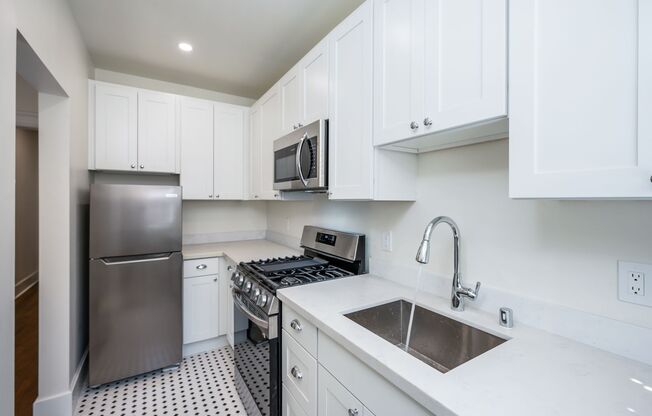 1 bed, 1 bath, 597 sqft, $1,650, Unit 207