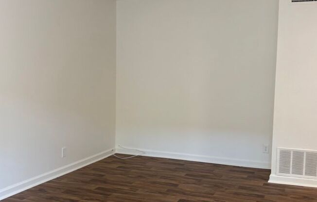 Woodlawn Apartments