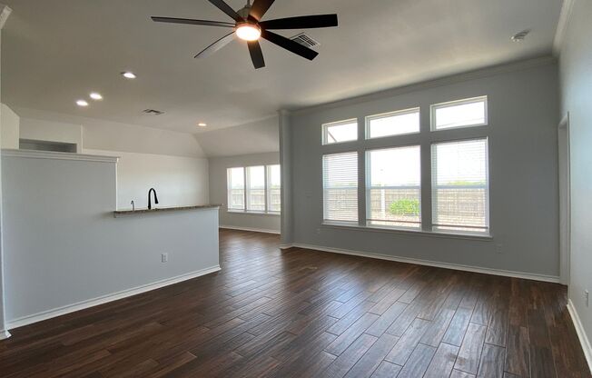 UPDATED 4 BEDROOM IN COQUINA BAY!