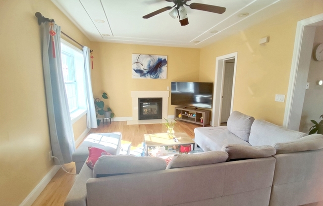 65 ROBERTS ST EXT