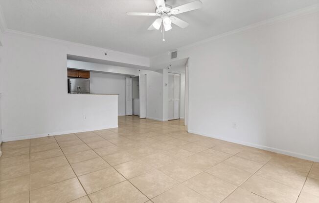 2 beds, 1 bath, 1,015 sqft, $2,050, Unit 02 - 202