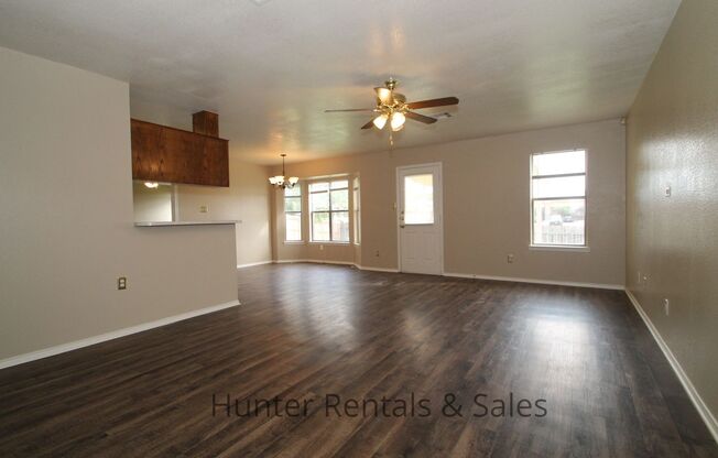 4 beds, 2 baths, $1,595