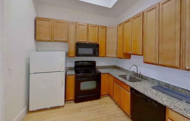 3 beds, 3 baths, 1,800 sqft, $2,399, Unit 16
