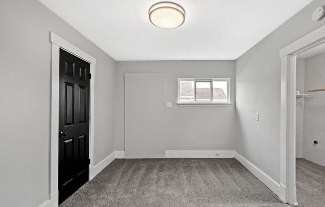 Beautiful 4 bedroom home in Coraopolis available June 1!