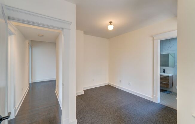 3 beds, 2 baths, 736 sqft, $2,995, Unit 41