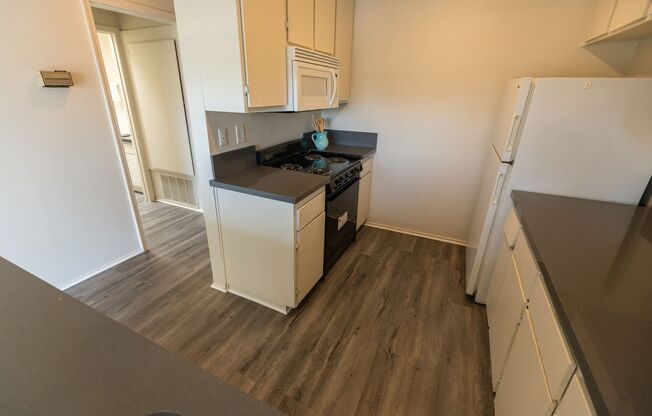 2 beds, 2 baths, 1,195 sqft, $4,598, Unit 100