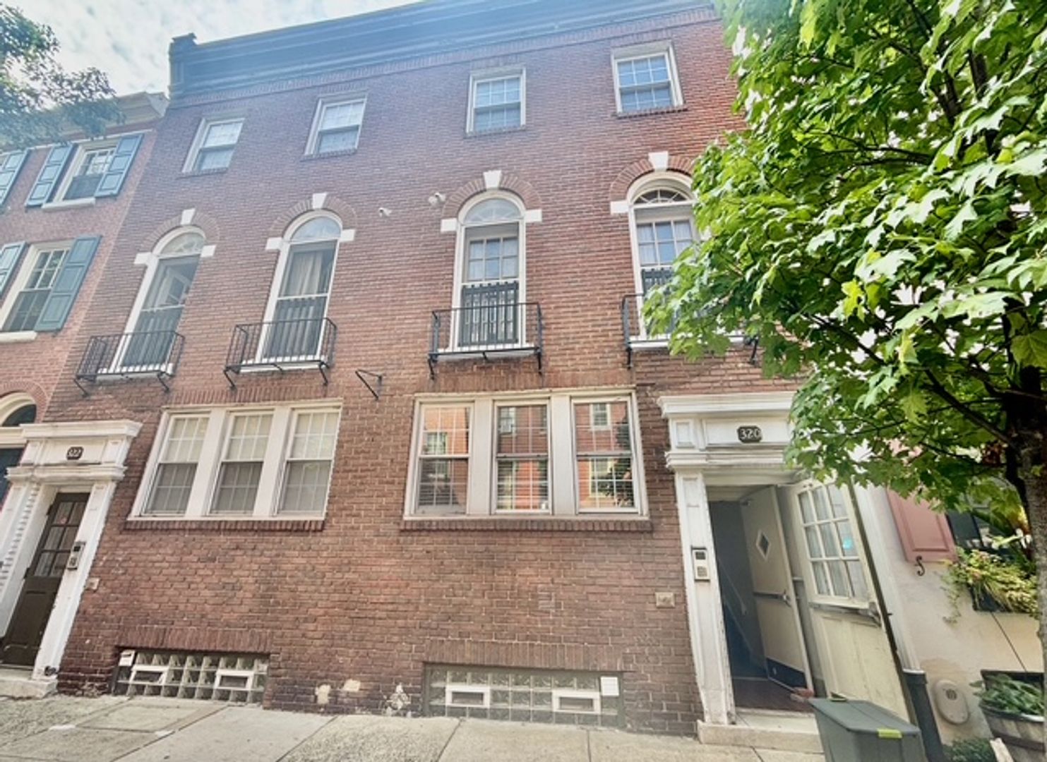 320 S 12th St