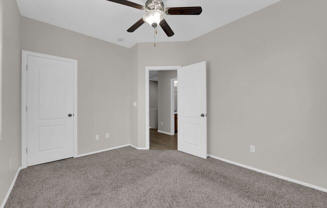 3 beds, 2.5 baths, $1,850