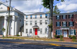 307 Kings Highway East