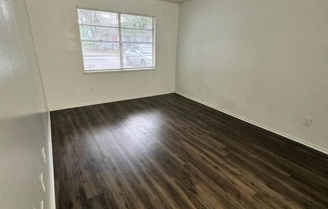 8553 CHANNELVIEW CIRCLE