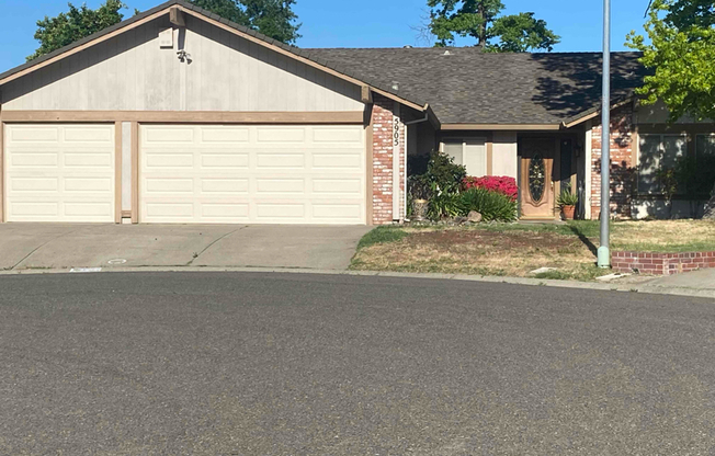 5905 SMALL HL CT