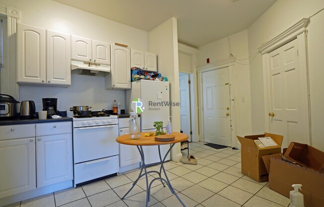 1298 Commonwealth Ave