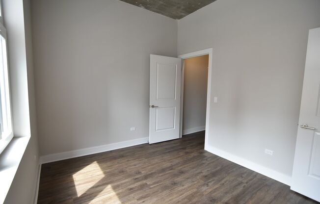 1 bed, 1 bath, 642 sqft, $2,570, Unit 3833-608