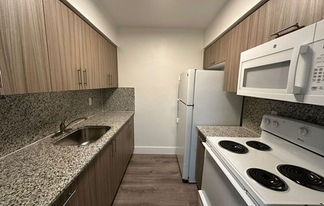 1 bed, 1 bath, 650 sqft, $1,695, Unit 2300-107