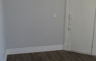 1 bed, 1 bath, $895